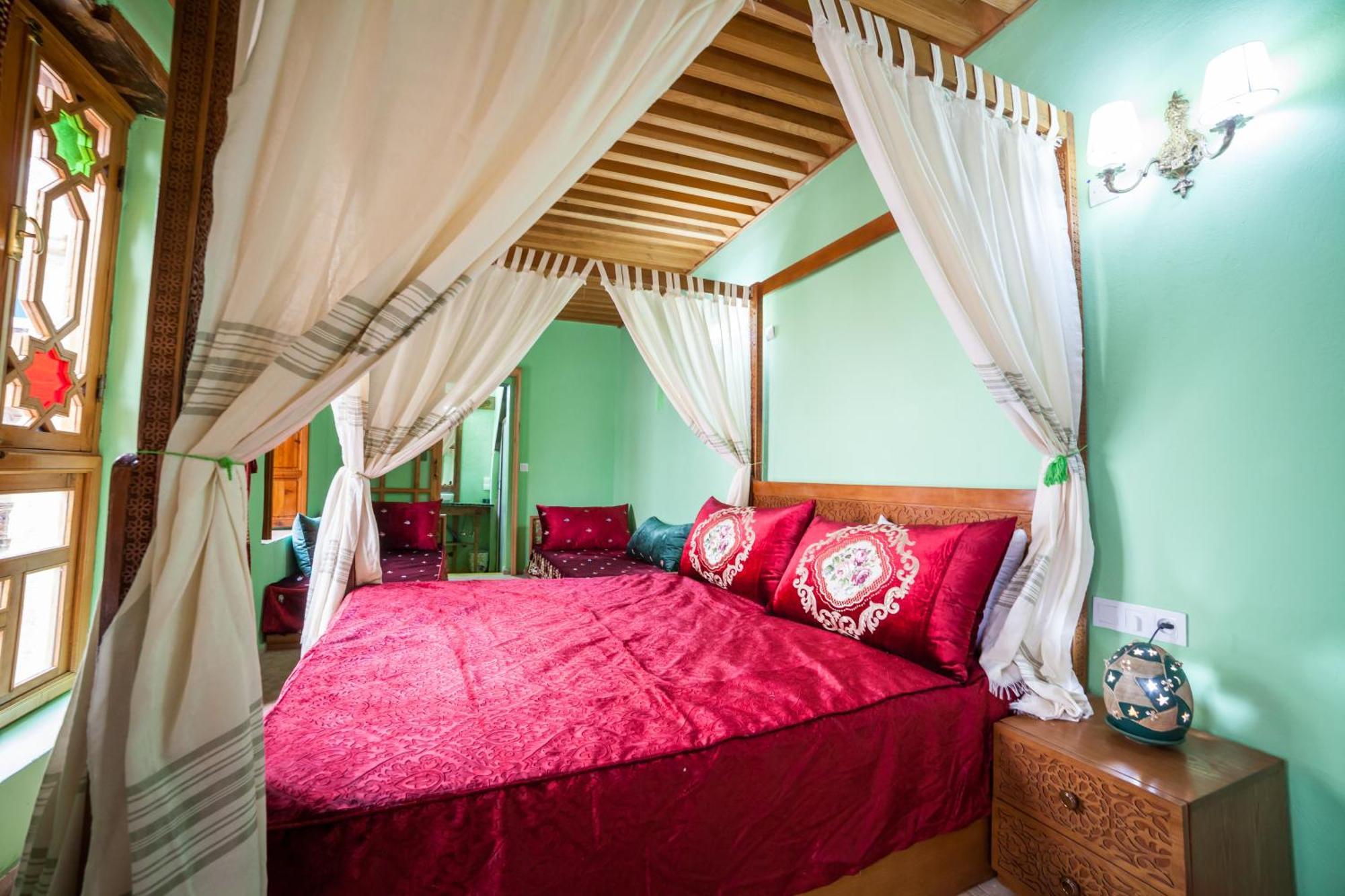 Bed and Breakfast Dar Shaeir Rabat Habitación foto